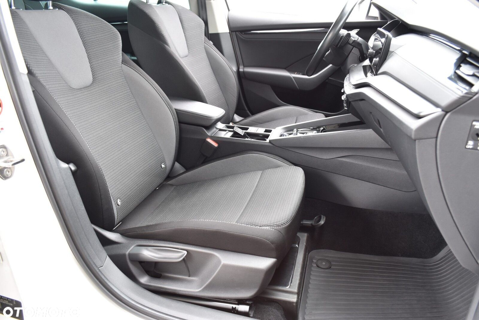 Skoda Octavia 1.5 TSI ACT Ambition DSG - 26