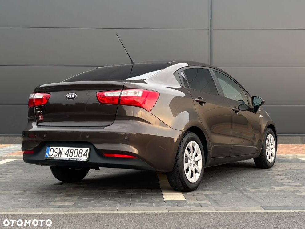 Kia Rio 1.2 M - 17