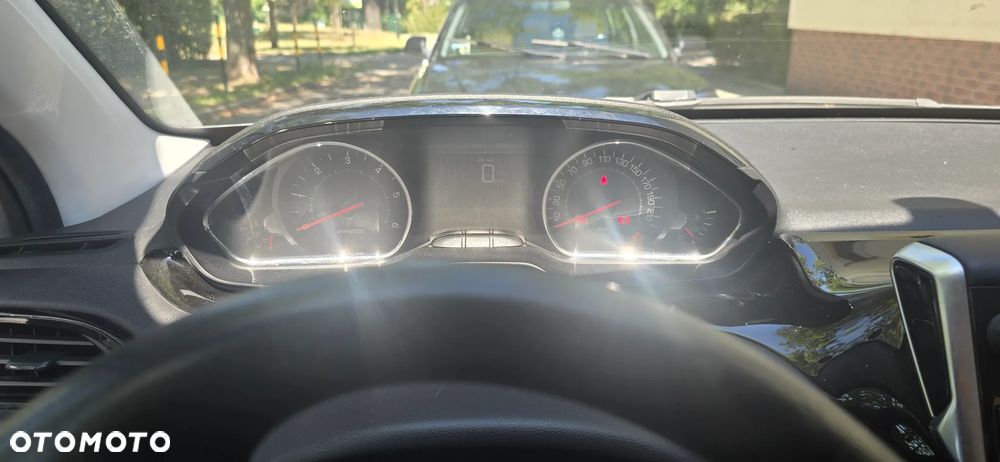Peugeot 208 1.4 HDi Access - 8
