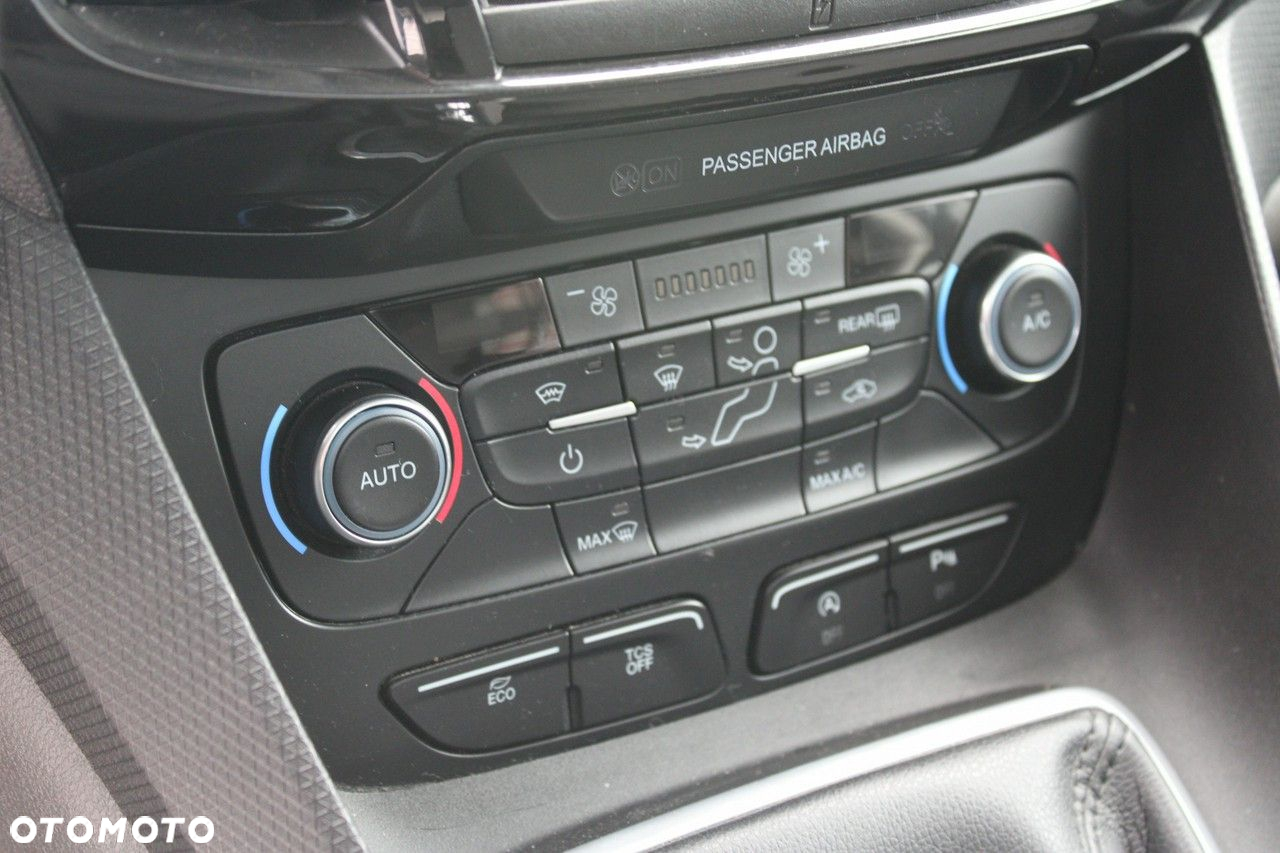 Ford Tourneo Connect - 20
