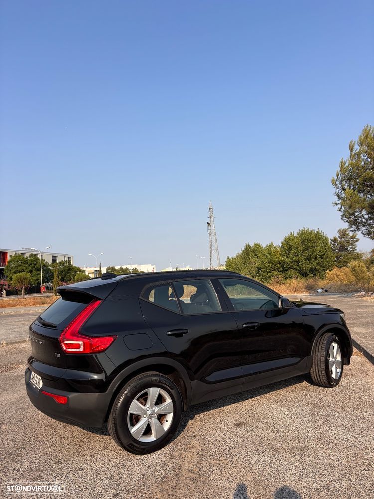 Volvo XC 40 1.5 T2 Momentum Core - 6