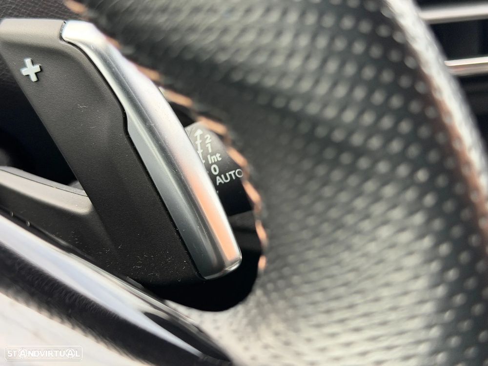 Peugeot 3008 1.2 PureTech GT Pack EAT8 - 9