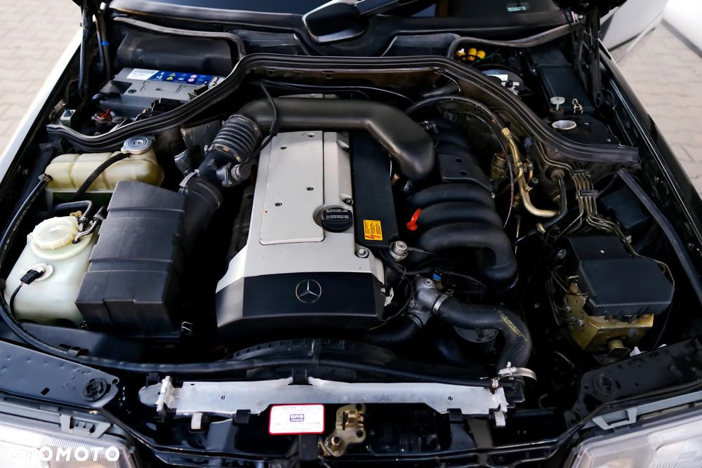 Mercedes-Benz W124 (1984-1993) - 34