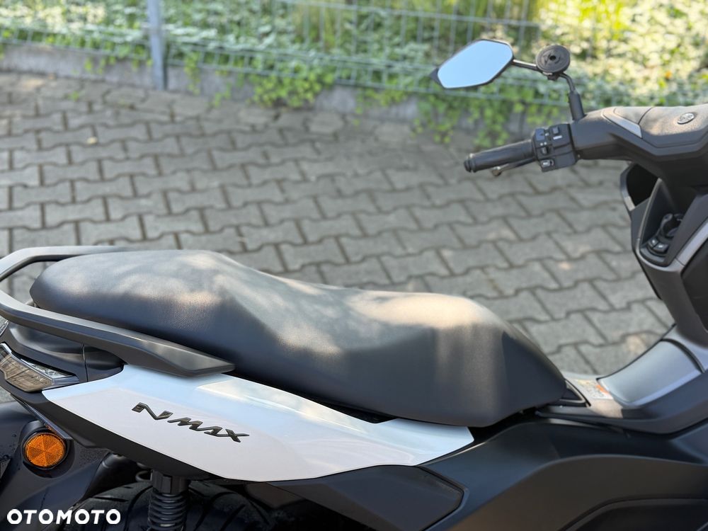 Yamaha NMAX - 9
