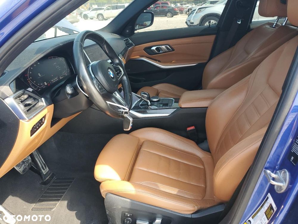 BMW Seria 3 330i xDrive M Sport sport - 7
