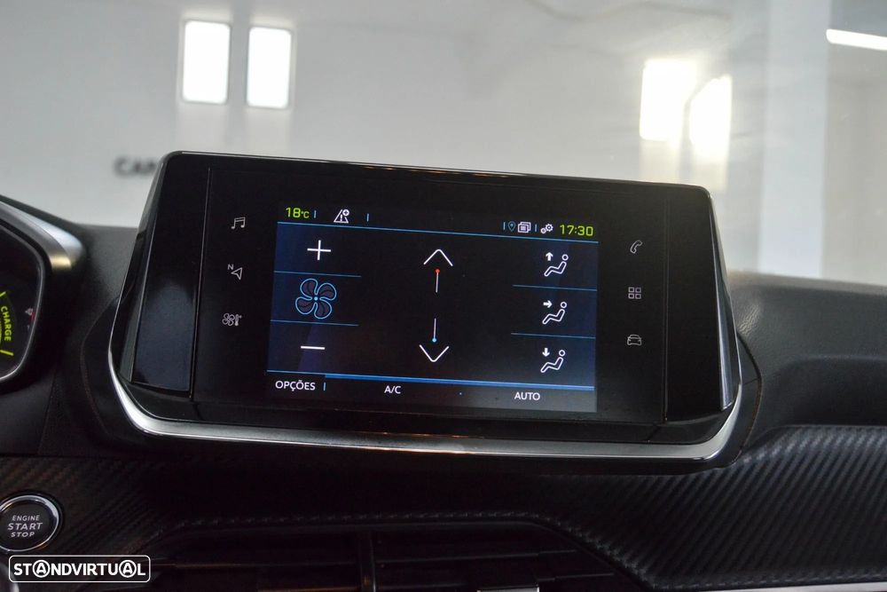 Peugeot e-208 50 kWh Allure Pack - 38