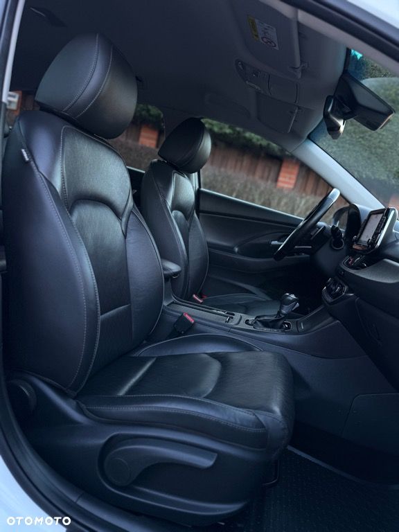 Hyundai i30 1.4 T-GDI DCT Premium - 37