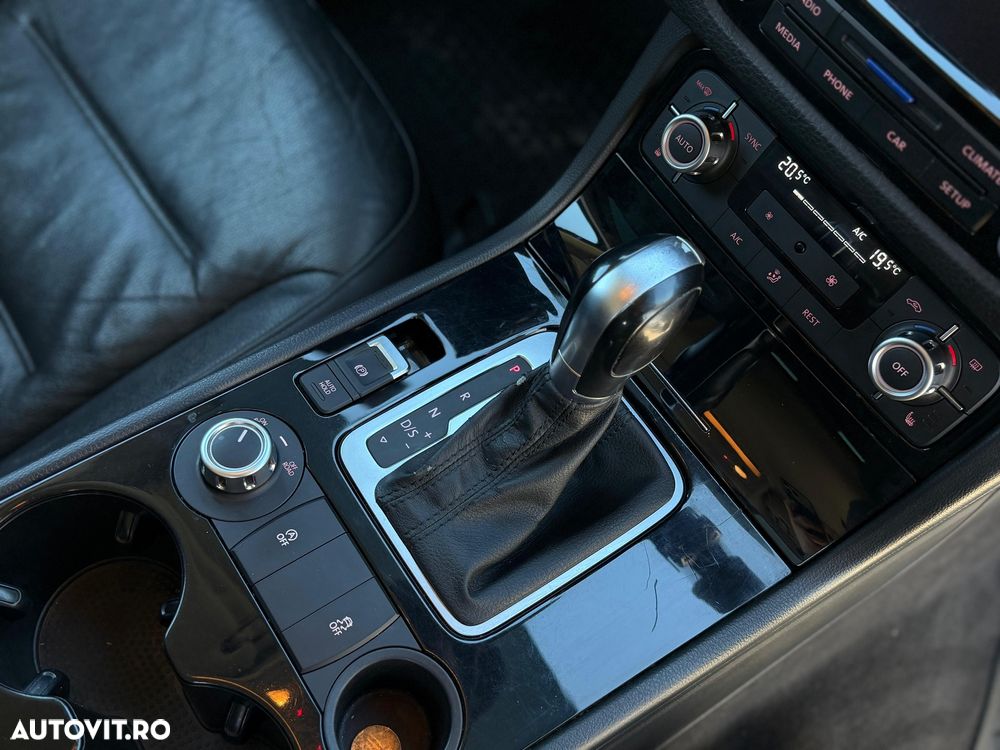 Volkswagen Touareg V6 TDI BMT Mountain Plus - 8