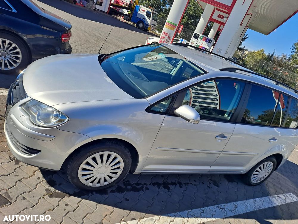 Volkswagen Touran - 2