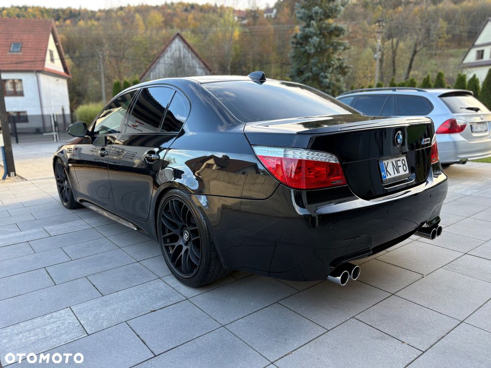 BMW M5 - 4