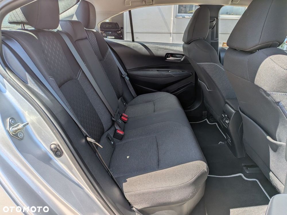 Toyota Corolla 1.8 Hybrid Comfort - 33