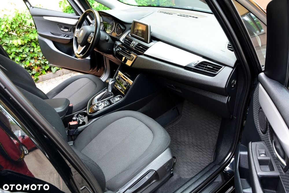 BMW Seria 2 220d Sport-Aut Advantage - 22