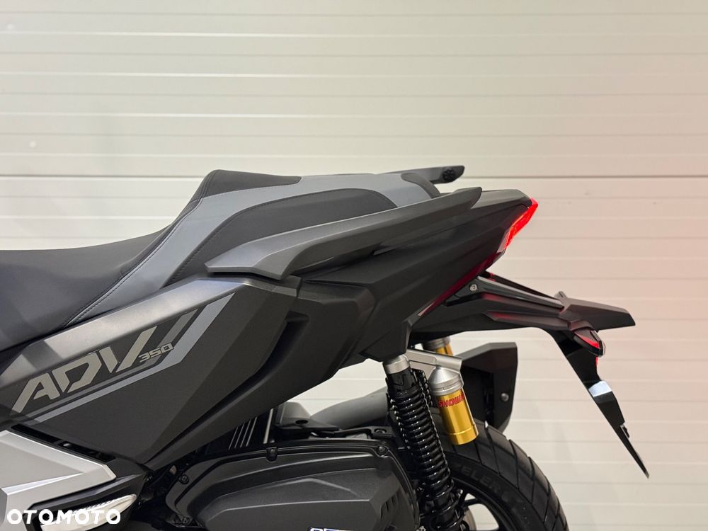 Honda ADV350 - 31