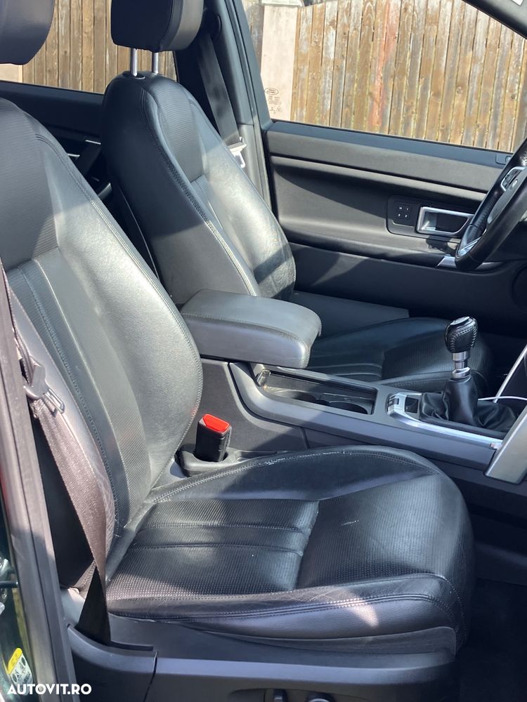 Land Rover Discovery Sport - 12