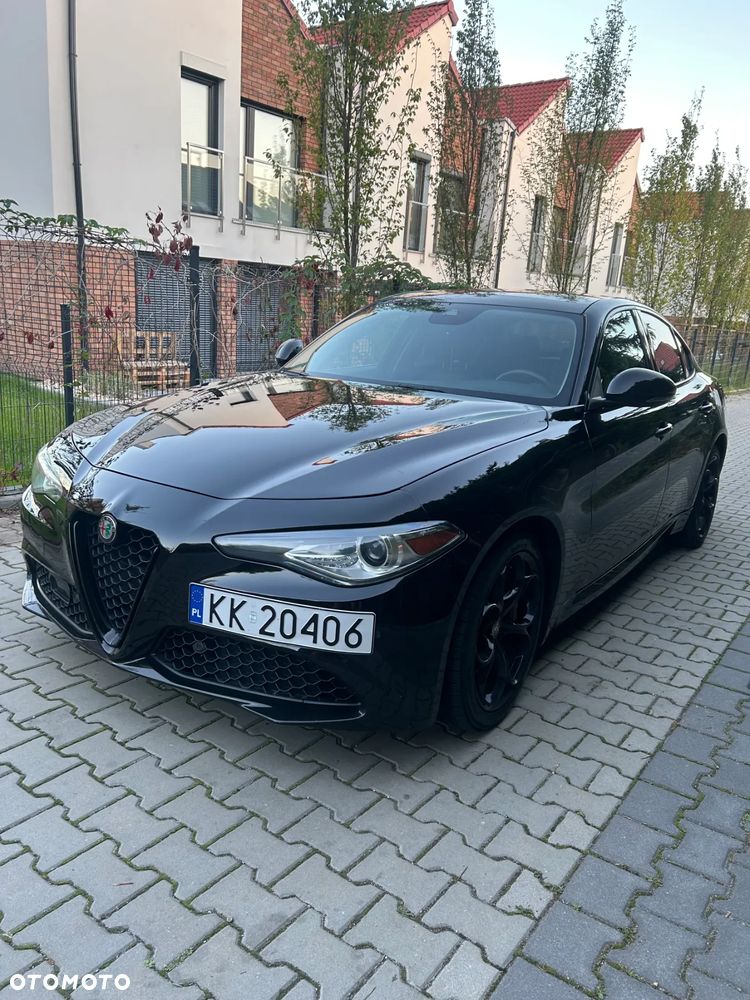 Alfa Romeo Giulia - 2