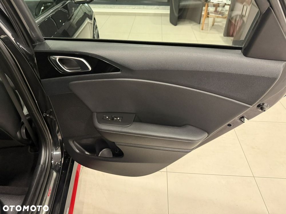 Kia ProCeed 1.6 T-GDI GT DCT - 26