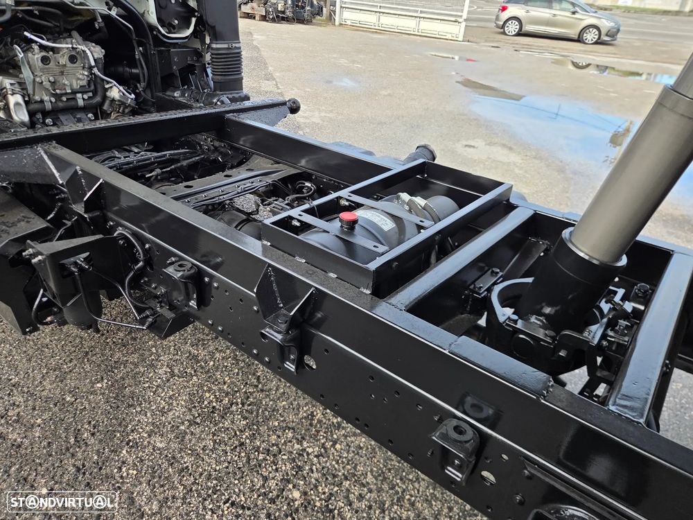 Mitsubishi Canter 3C13 tribasculante - 8