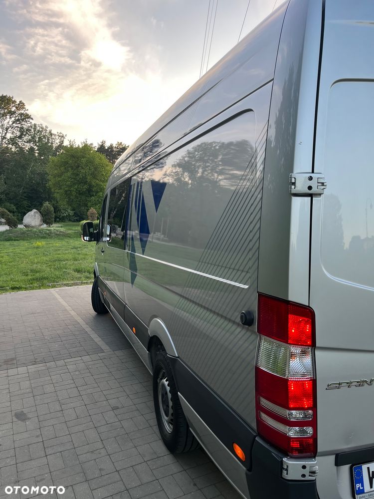 Mercedes-Benz SPRINTER - 4