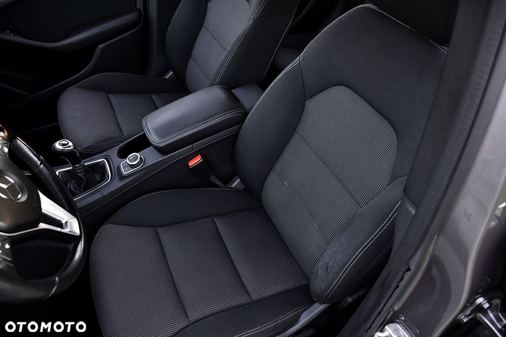 Mercedes-Benz Klasa B 180 BlueEFFICIENCY Edition Style - 30