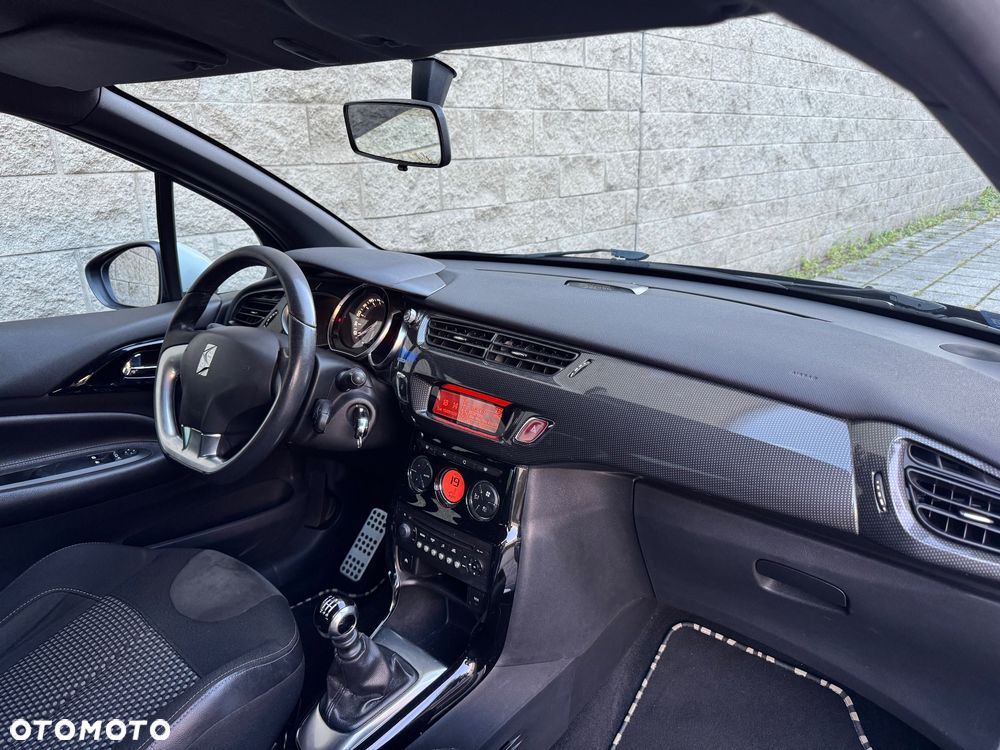 Citroën DS3 THP 155 SportChic - 21