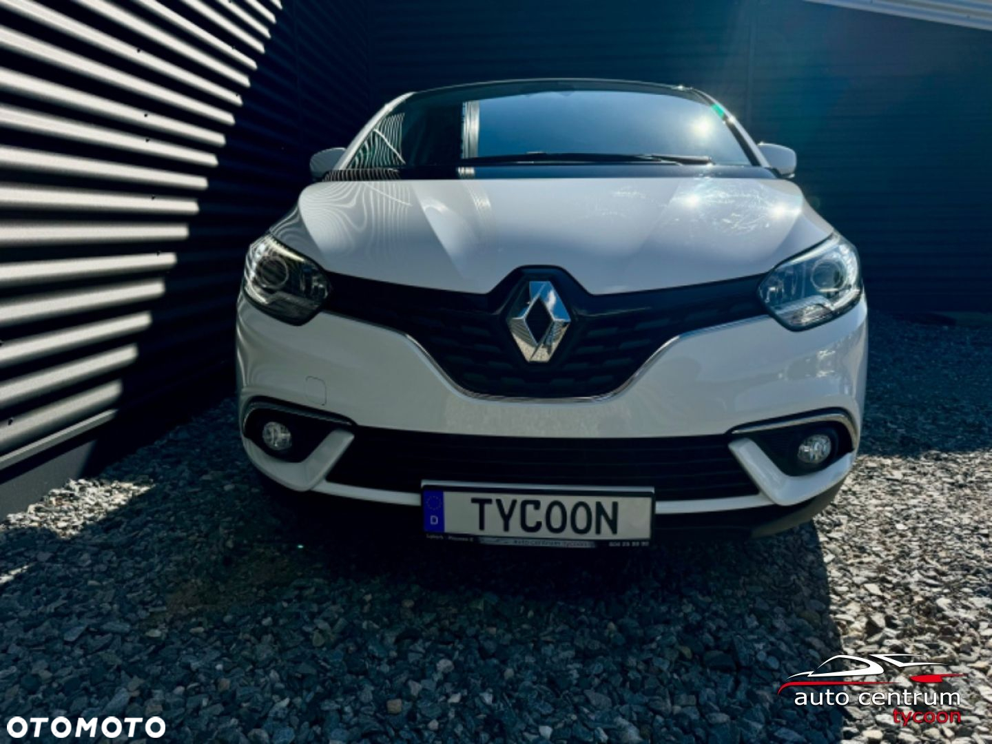 Renault Scenic - 18