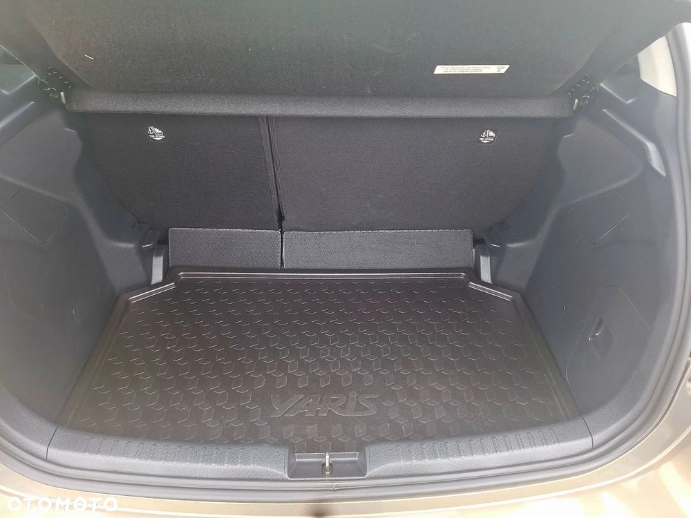 Toyota Yaris 1.5 VVT-i Comfort - 13