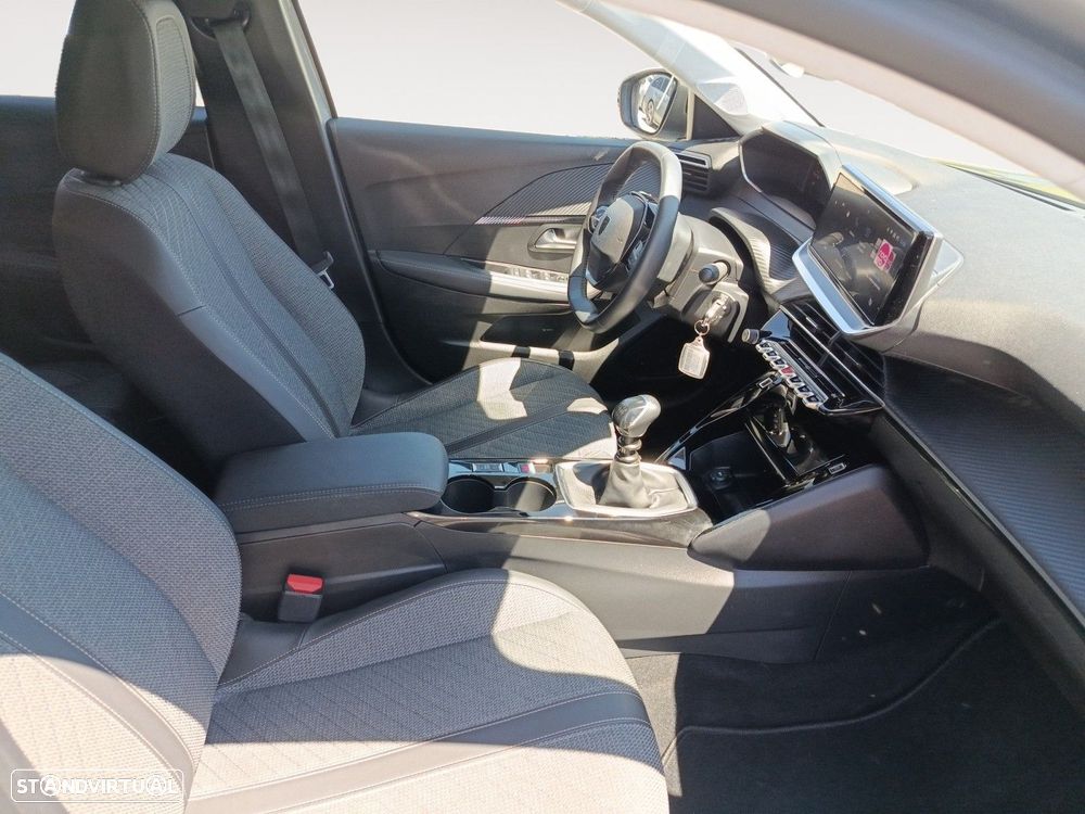 Peugeot 208 1.2 PureTech Allure - 15