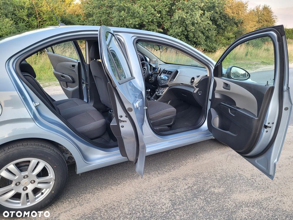 Chevrolet Aveo 1.4 16V LS - 15