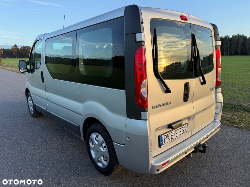 Renault Trafic - 16