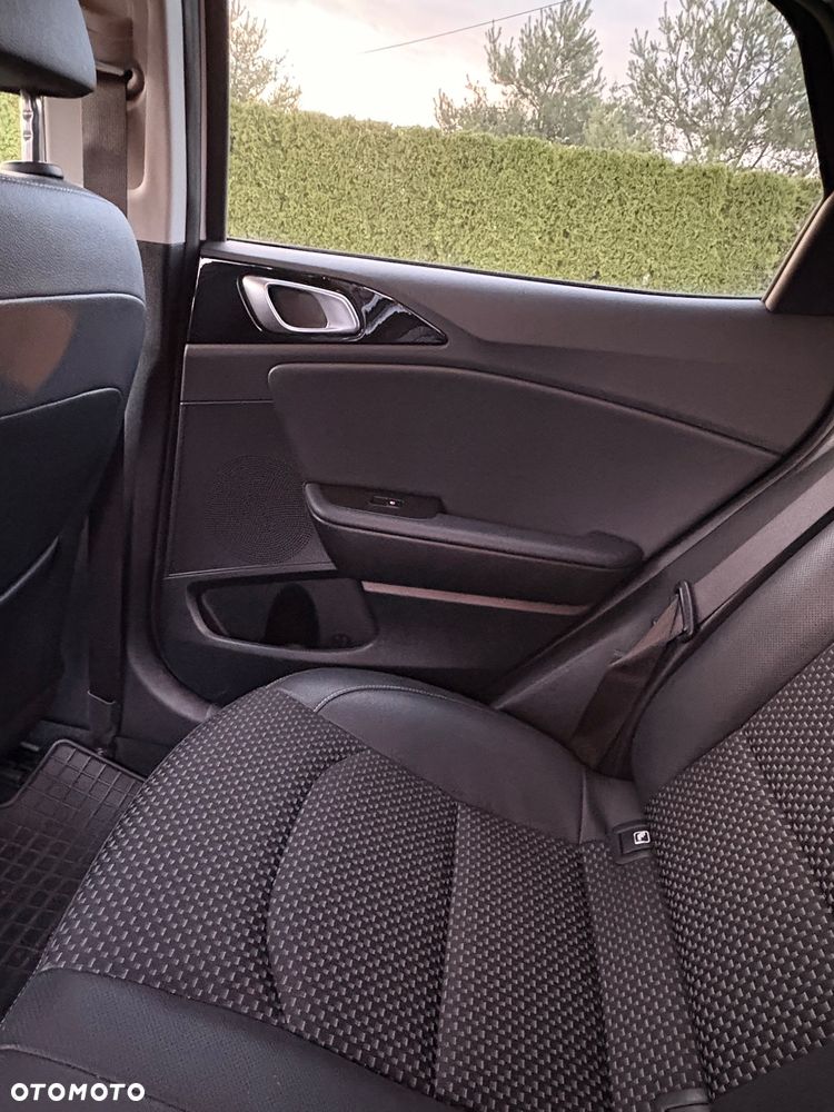 Kia XCeed 1.5 T-GDI L DCT - 14