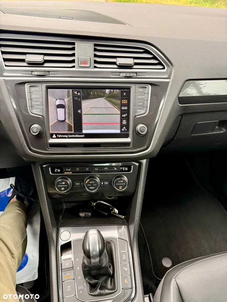 Volkswagen Tiguan - 14
