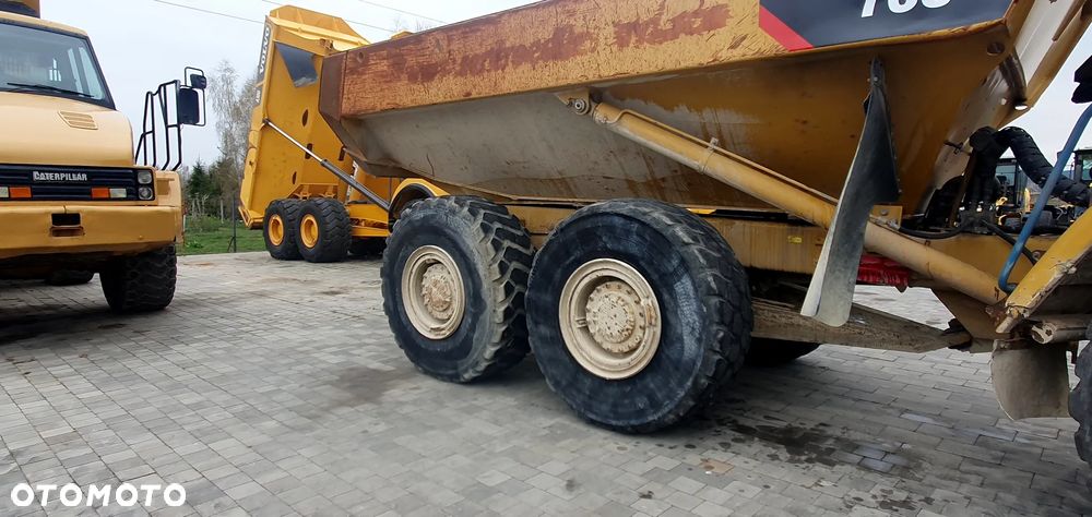 Caterpillar 730 - 3