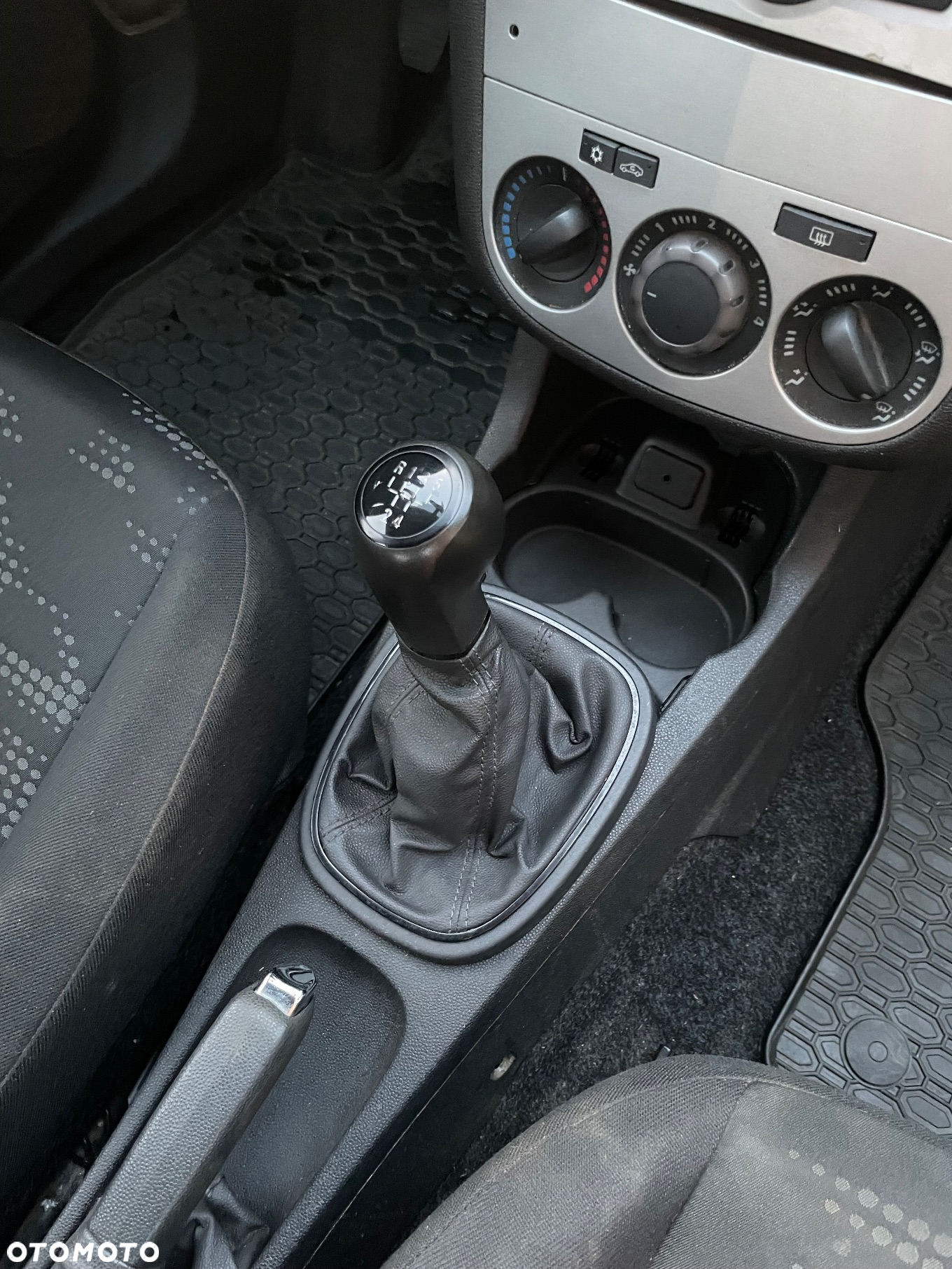Opel Corsa - 11