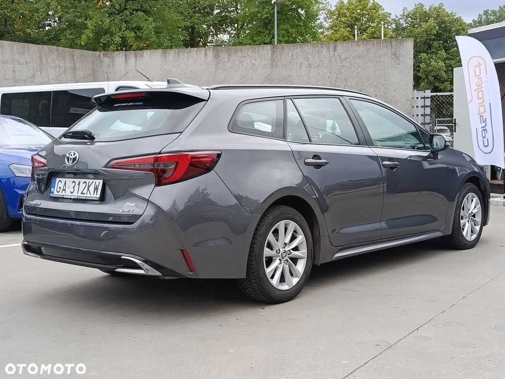 Toyota Corolla - 5