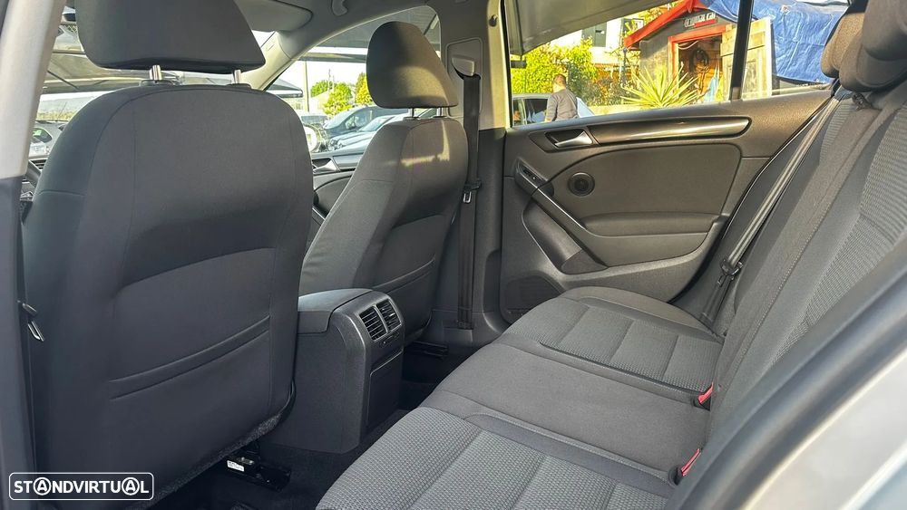 VW Golf 1.6 TDi DPF Comfortline - 6