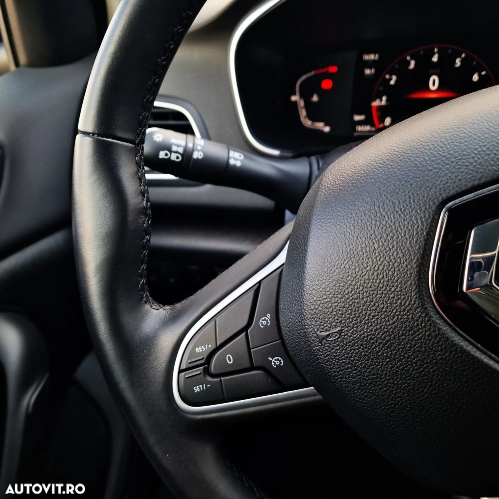 Renault Megane TCe 140 EDC GPF Techno - 18