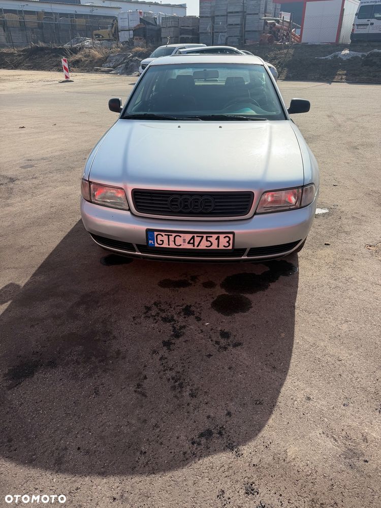 Audi A4 Limousine 1.6 - 3