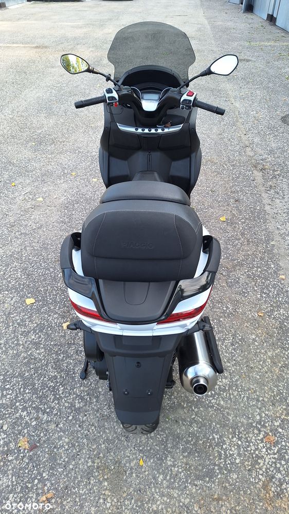 Piaggio MP-3 - 10