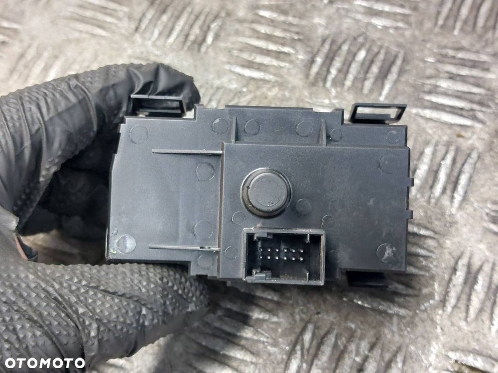 PRZEŁĄCZNIK ŚWIATEŁ BMW X1 E84 9169404 - 2