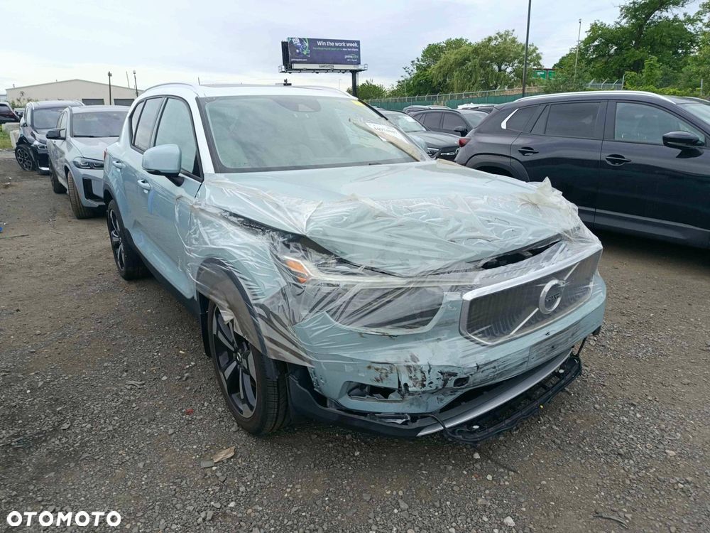 Volvo XC 40 T5 AWD Geartronic Momentum - 2