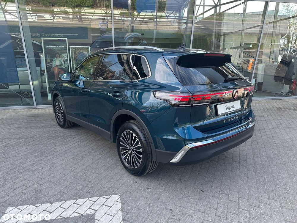Volkswagen Tiguan - 7