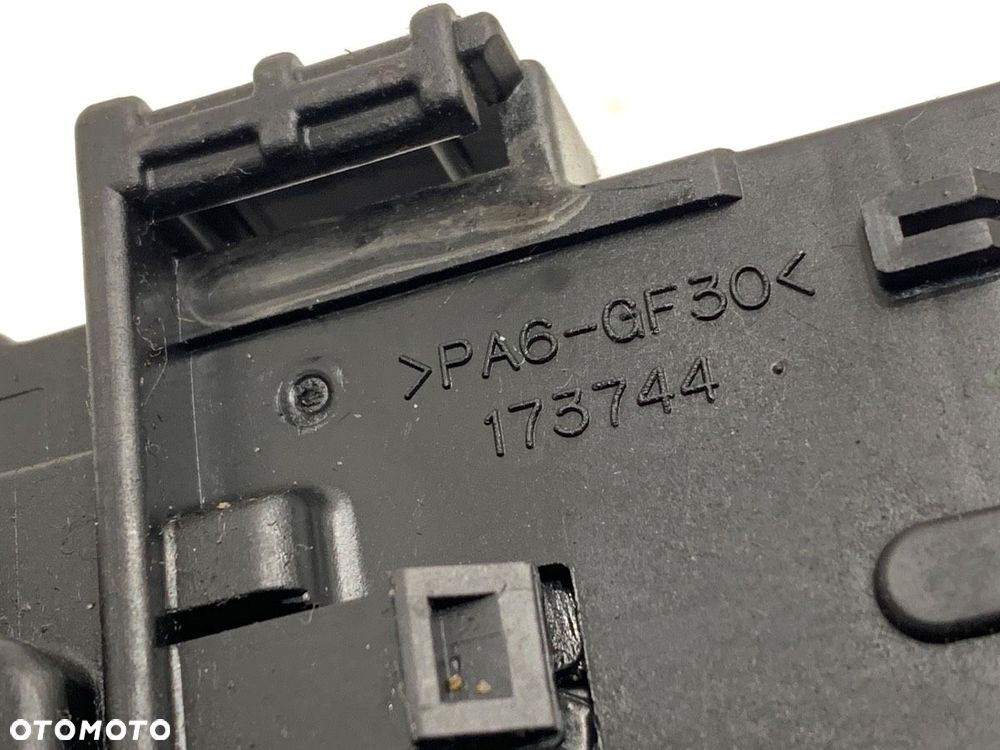 PRZEŁĄCZNIK KIERUNKOWSKAZÓW - 99.00 PLN - SUZUKI GRAND VITARA II (JT, TE, TD) 2005 - 2022 1.9 - 4