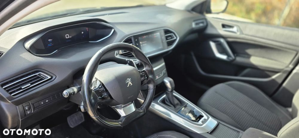 Peugeot 308 1.5 BlueHDi Active S&S EAT6 - 10