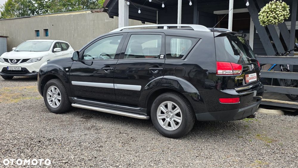 Citroën C-Crosser 2.4i CVT Exclusive - 4