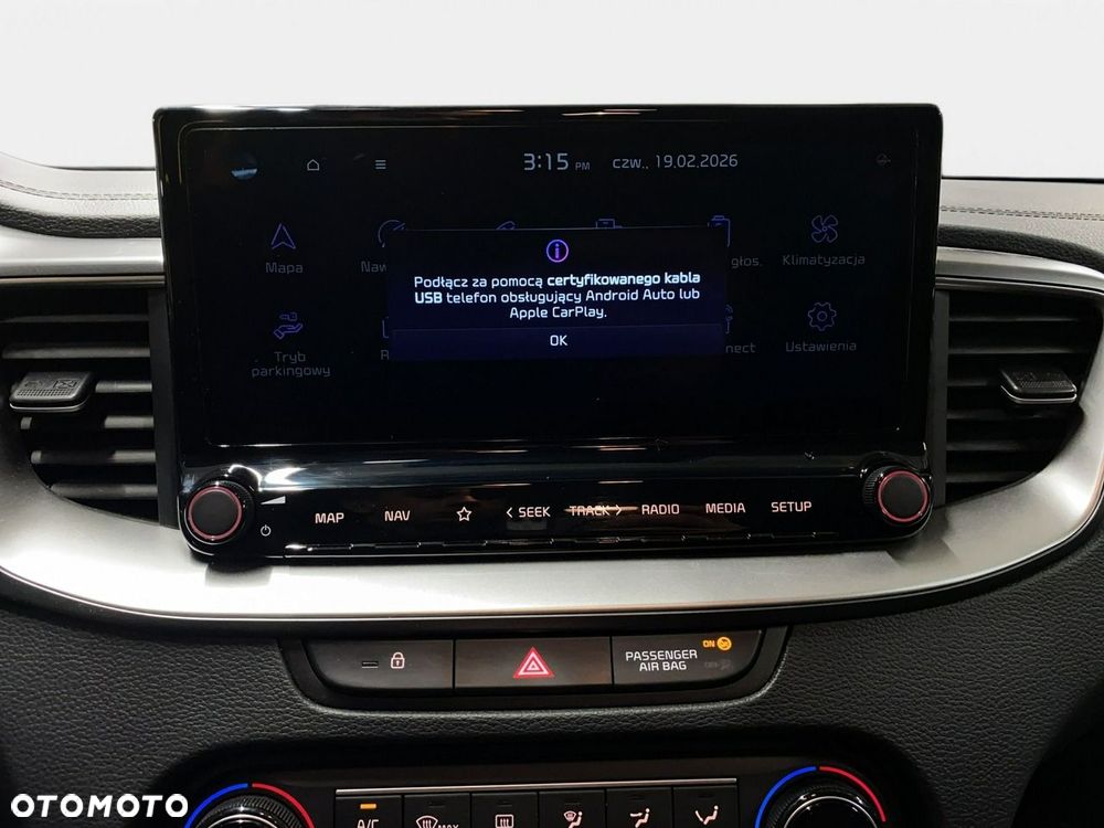 Kia Ceed - 31