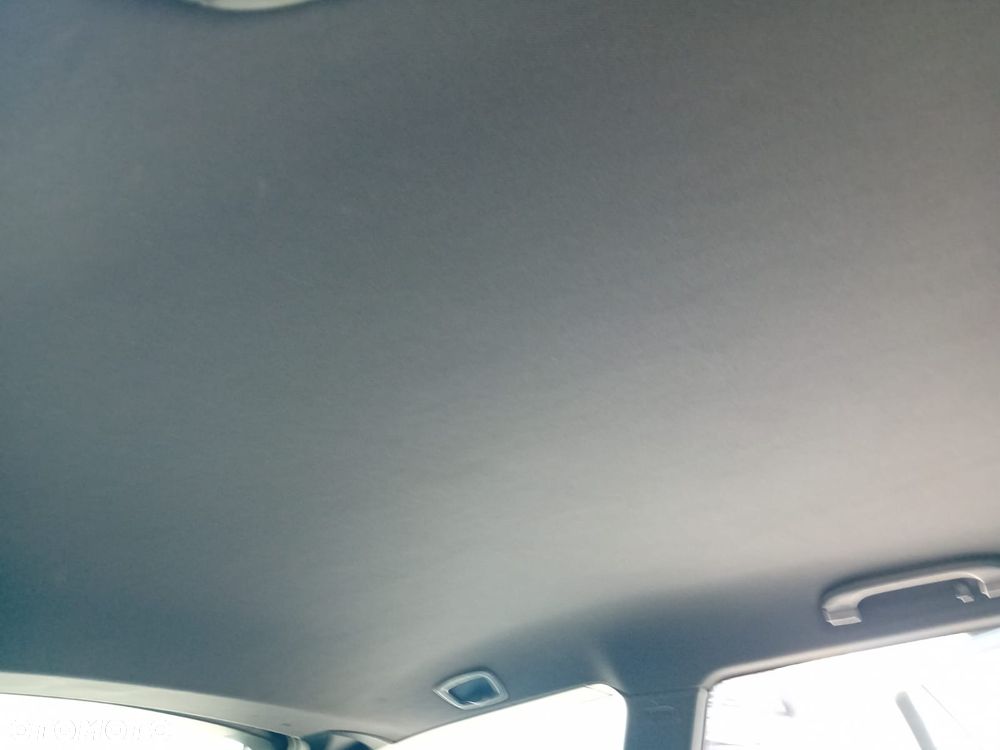 BMW Seria 3 318d - 14