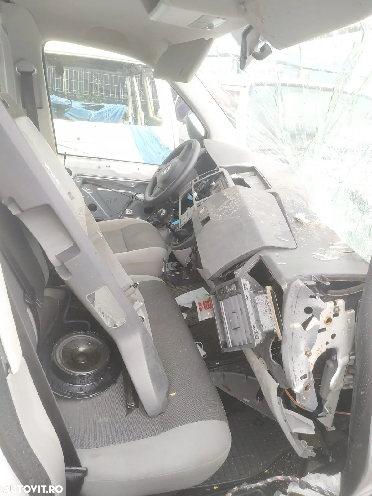 Volkswagen VW T5 2,0 tdi - 11
