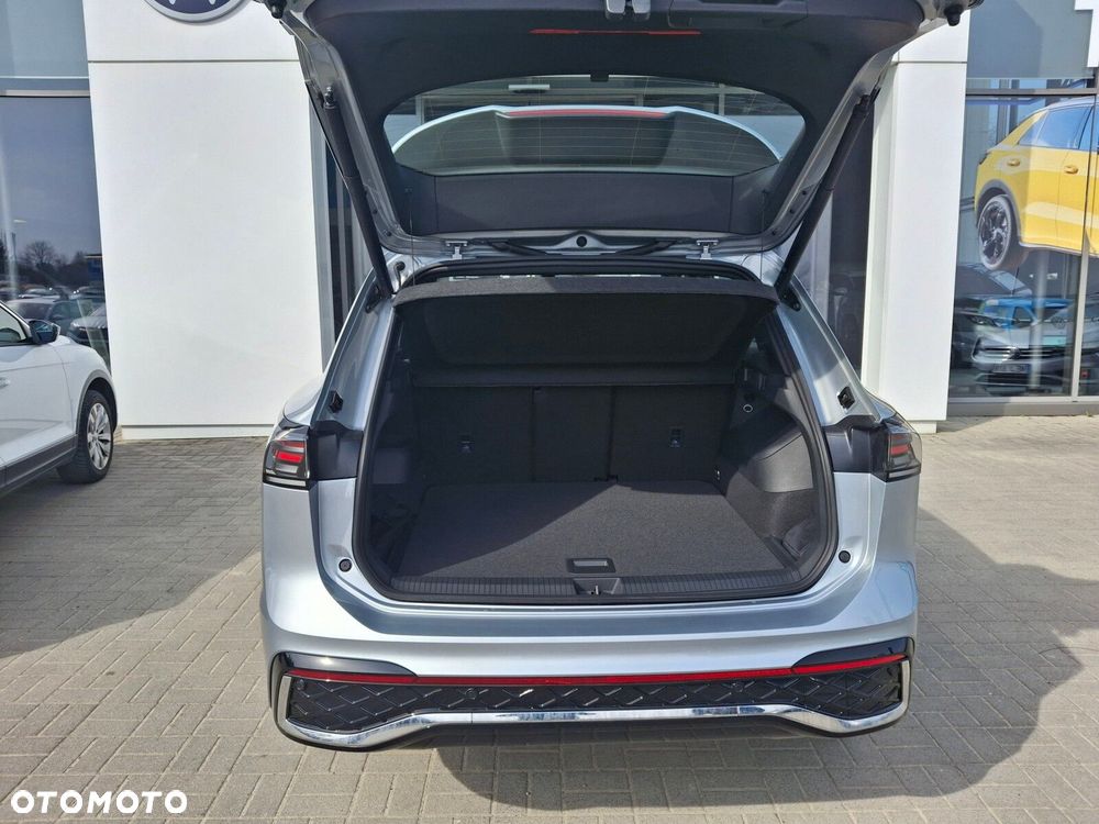 Volkswagen Tiguan - 12