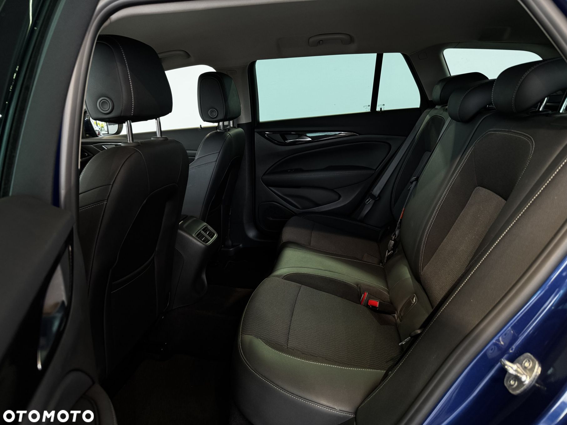 Opel Insignia - 16