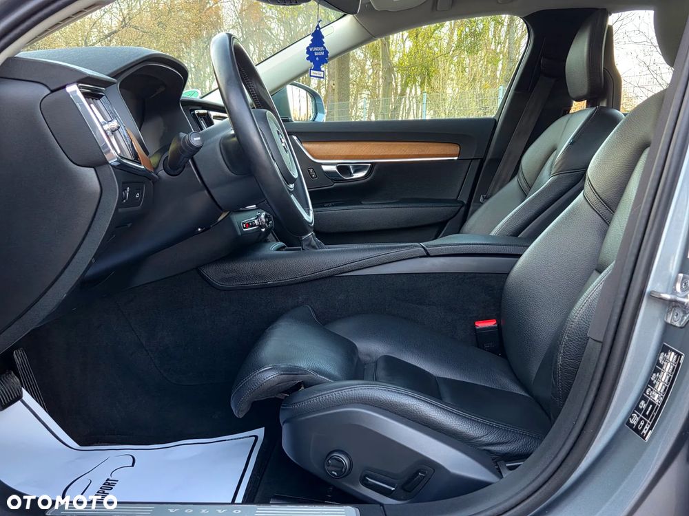 Volvo S90 D4 AWD Geartronic Inscription - 4